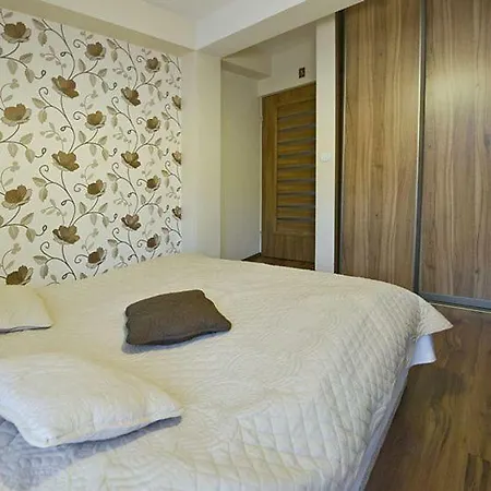 Apartment Jagiellonska 34 *